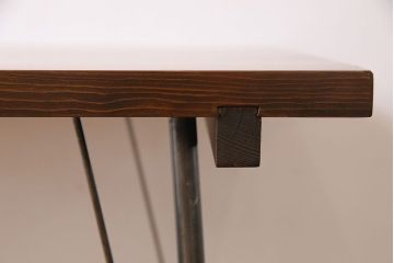 ヒバ材使用　リメイク　インダストリアルな空間作りにおすすめの鉄脚テーブル(サイドテーブル、カフェテーブル)