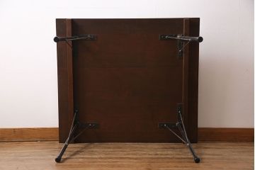 ヒバ材使用　リメイク　インダストリアルな空間作りにおすすめの鉄脚テーブル(サイドテーブル、カフェテーブル)