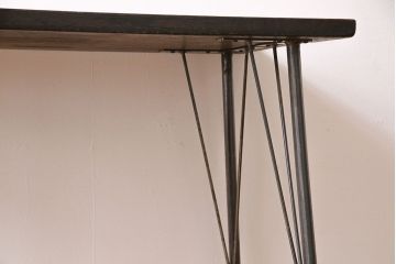 古材使用　ジャンクな雰囲気の佇まいが格好いいリメイク鉄脚テーブル(サイドテーブル、カフェテーブル)
