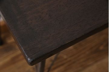 古材使用　ジャンクな雰囲気の佇まいが格好いいリメイク鉄脚テーブル(サイドテーブル、カフェテーブル)