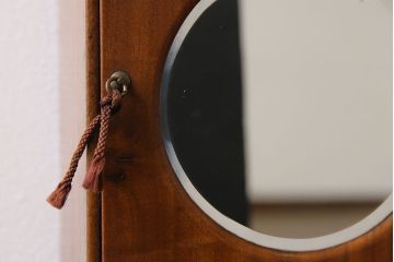 アンティーク雑貨　昭和レトロ　丸い鏡が可愛らしい卓上小物収納(小引き出し、小物入れ)
