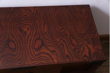 当店リメイク家具　岩谷堂箪笥　4枚引き戸　花型の金具が付いた上品なローボード(戸棚)