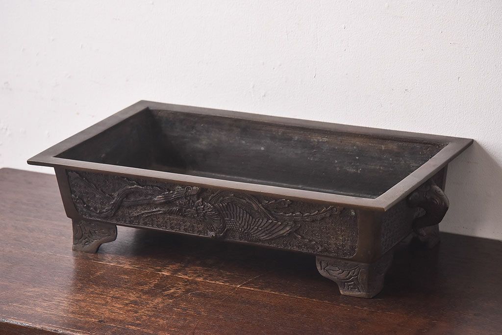 アンティーク雑貨　古民具・骨董　龍鳳凰　細部まで施された意匠が目を引く水盤(花器)