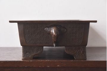 アンティーク雑貨　古民具・骨董　龍鳳凰　細部まで施された意匠が目を引く水盤(花器)