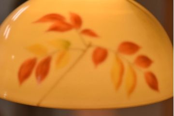 オールドノリタケ・則武(日陶)　秋草　照らすと透ける模様が魅力の電笠(天井照明、シェード)