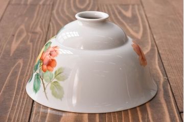 オールドノリタケ・則武(日陶)　ローズ(薔薇)　鮮やかな絵柄が目を引く電笠(天井照明、シェード)