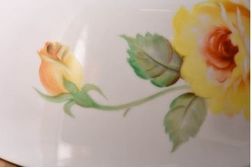 オールドノリタケ・則武(日陶)　ローズ(薔薇)　鮮やかな絵柄が目を引く電笠(天井照明、シェード)