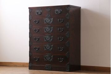 中古美品　岩谷堂箪笥　はやて1号　かくし付き　羽牡丹の金具が目を引く和タンス(整理箪笥、衣装箪笥、チェスト)(定価約42万円)