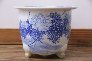 アンティーク雑貨　昭和初期　牡丹の図　脚付きのシルエットが目を引く植木鉢