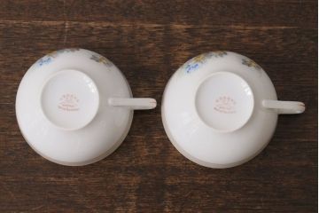 オールドノリタケ(則武・日陶)　ヤジロベー印　ポップな色合いが可愛らしいカップ&ソーサー2客セット(洋食器)(1)