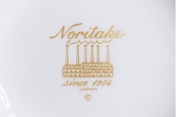アンティーク雑貨　中古　ノリタケ(Noritake、則武)　ダイヤモンドコレクション印　カップ&ソーサー2客セット(洋食器)