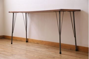 リメイク　天板イチョウ材一枚板　やわらかな木味が魅力の鉄脚テーブル(サイドテーブル、カフェテーブル)