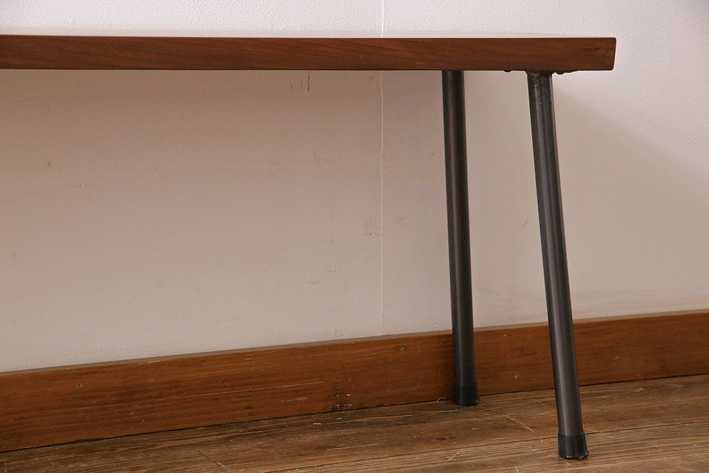 大正期　ケヤキ材一枚板　杢目が魅力的なリメイク鉄脚ベンチ(板座チェア、椅子)(1)