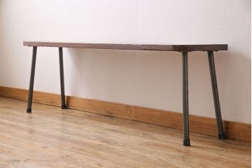 ケヤキ材一枚板　杢目が魅力的なリメイク鉄脚ベンチ(板座チェア、椅子)(2)