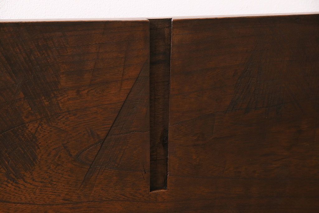 ケヤキ材一枚板　杢目が魅力的なリメイク鉄脚ベンチ(板座チェア、椅子)(2)