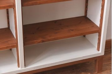 ペイント家具　ナチュラルなお部屋にぴったりな明るい色合いのオープンラック(陳列棚、本棚、ブックシェルフ)