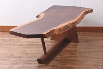 中古美品　ジョージナカシマ　桜製作所　クラロウォールナット材　MINGURENII COFFEE TABLE 　コーヒーテーブル(ジョージ・ナカシマ、ミングレンII、センターテーブル、ローテーブル、机)(定価約95万円)