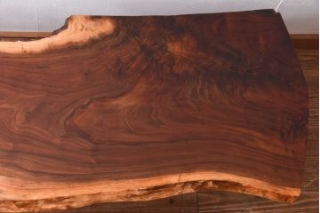 中古美品　ジョージナカシマ　桜製作所　クラロウォールナット材　MINGURENII COFFEE TABLE 　コーヒーテーブル(ジョージ・ナカシマ、ミングレンII、センターテーブル、ローテーブル、机)(定価約95万円)