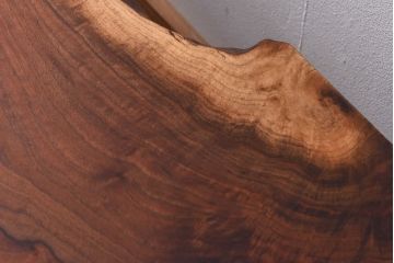中古美品　ジョージナカシマ　桜製作所　クラロウォールナット材　MINGURENII COFFEE TABLE 　コーヒーテーブル(ジョージ・ナカシマ、ミングレンII、センターテーブル、ローテーブル、机)(定価約95万円)