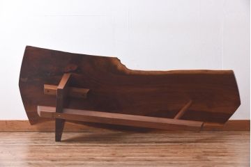 中古美品　ジョージナカシマ　桜製作所　クラロウォールナット材　MINGURENII COFFEE TABLE 　コーヒーテーブル(ジョージ・ナカシマ、ミングレンII、センターテーブル、ローテーブル、机)(定価約95万円)