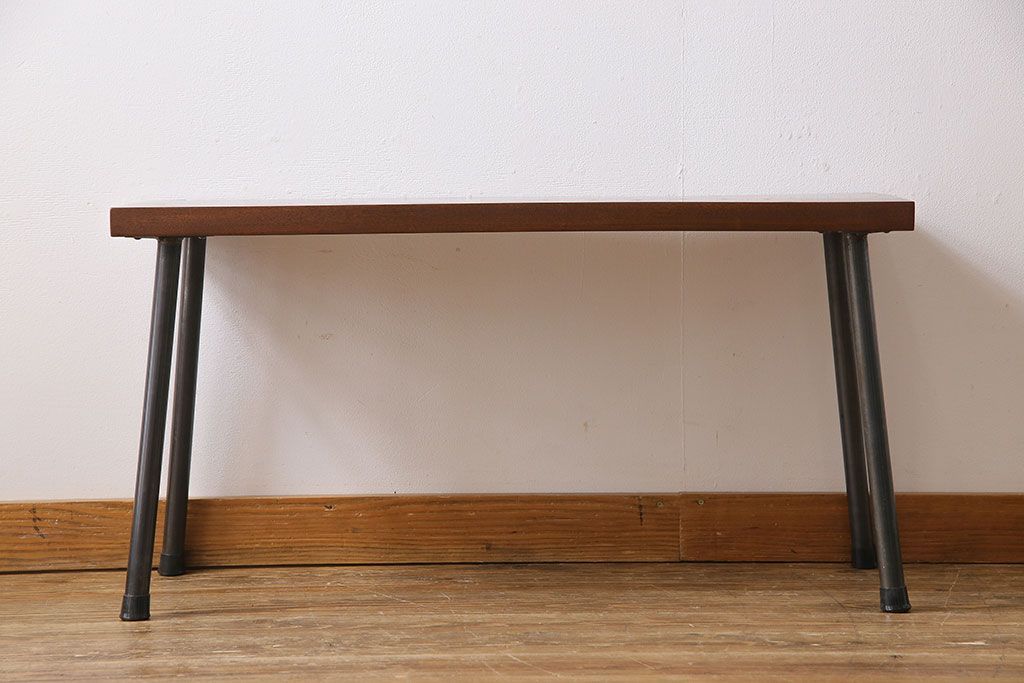 明治大正期　ケヤキ材一枚板　ダイナミックな木目が魅力のリメイク鉄脚ベンチ(板座チェア、椅子)