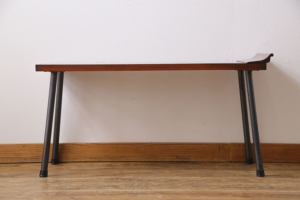 明治大正期　ケヤキ材一枚板　筆返し付き　漆塗仕上げのリメイク鉄脚ベンチ(板座チェア、椅子)