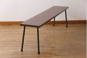アンティーク家具　昭和中期　古材使用　シンプルなデザインが使いやすい鉄脚ベンチ(板座チェア、椅子)(1)