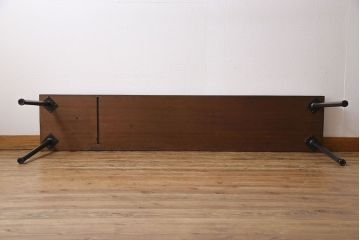 アンティーク家具　昭和中期　古材使用　シンプルなデザインが使いやすい鉄脚ベンチ(板座チェア、椅子)(1)