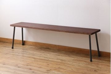 アンティーク家具　昭和中期　古材使用　シンプルなデザインが使いやすい鉄脚ベンチ(板座チェア、椅子)(1)