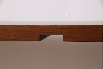 大正昭和初期　ケヤキ材一枚板　ダイナミックな木目が目を引くリメイク鉄脚ベンチ(板座チェア、椅子)