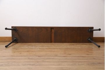 大正昭和初期　ケヤキ材一枚板　ダイナミックな木目が目を引くリメイク鉄脚ベンチ(板座チェア、椅子)