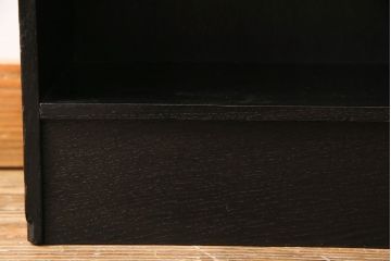 アンティーク家具　イギリスアンティーク　オーク材　ハートの彫りが愛らしい素朴な本箱(本棚、収納棚、飾り棚)