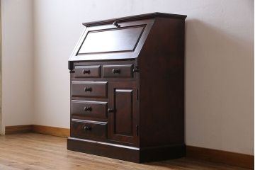 中古　民芸家具　木材の濃淡が味わい深いライティングビューロー(簿記机、在宅ワーク、在宅用デスク、チェスト)