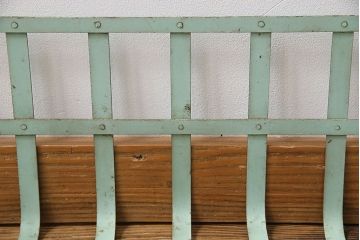 アンティーク雑貨　ヴィンテージ　カゴが取り外せるアイアン製キャスター付きワゴン(サイドワゴン、花台、ビンテージ)