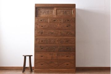 中古　伝統工芸軽井沢彫り　明るい色合いが珍しい重ねタンス(衣装箪笥、チェスト)
