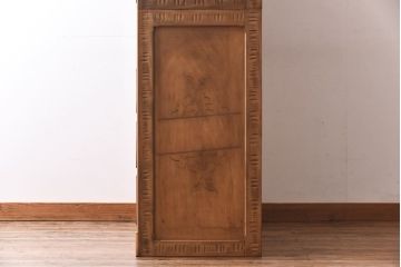 中古　伝統工芸軽井沢彫り　明るい色合いが珍しい重ねタンス(衣装箪笥、チェスト)