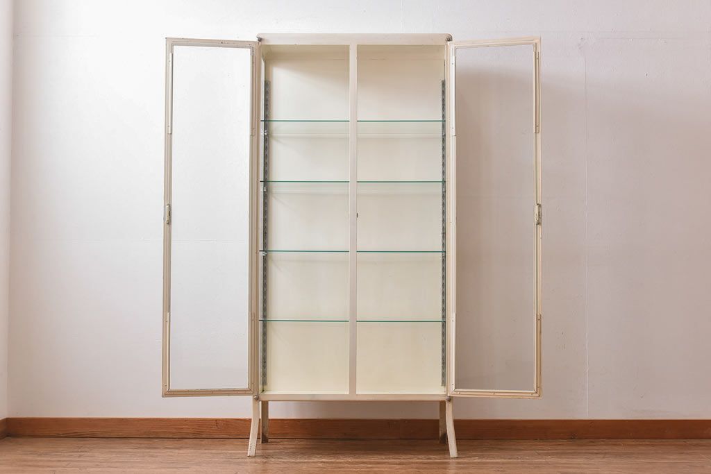 ヴィンテージ家具　フランスビンテージ　シャビーシックなアイアンケビントケース(ガラスケース、キャビネット、飾り棚)