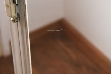 ヴィンテージ家具　フランスビンテージ　シャビーシックなアイアンケビントケース(ガラスケース、キャビネット、飾り棚)