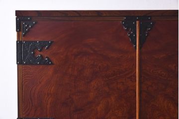 中古　伝統民芸家具　岩谷堂箪笥　上質なワードローブ(洋服タンス、洋服箪笥)(1)