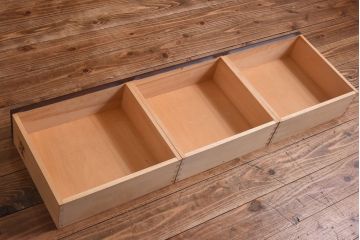 中古　北海道民芸家具　高級感のある色合いのHM165K食器棚(カップボード、キャビネット)(定価約57万円)