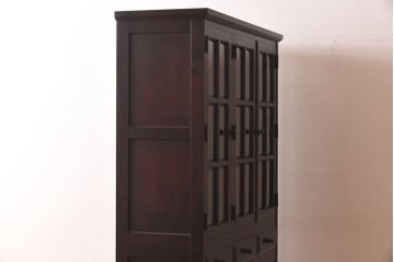 中古　北海道民芸家具　高級感のある色合いのHM165K食器棚(カップボード、キャビネット)(定価約57万円)