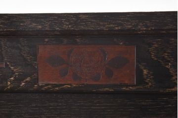 アンティーク家具　和製アンティーク　ナラ材　大正ロマン香る縦型ガラスケース(コレクションラック、陳列棚)