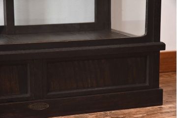 アンティーク家具　和製アンティーク　ナラ材　大正ロマン香る縦型ガラスケース(コレクションラック、陳列棚)