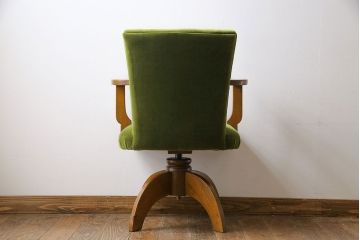 レトロ家具　昭和レトロ　カバ材　丸みを帯びた脚のアーム付き回転イス(アームチェア、ワークチェア、椅子)