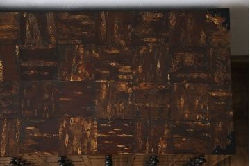 中古　伝統工芸　樺細工(桜皮細工)　マス目のデザインが粋な小箪笥(薬箪笥、小物収納、引き出し)(定価約20万円)