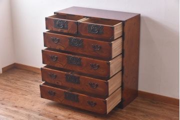 中古　岩谷堂箪笥　迫力のある木目が魅力の整理箪笥(和タンス、衣装箪笥、チェスト)
