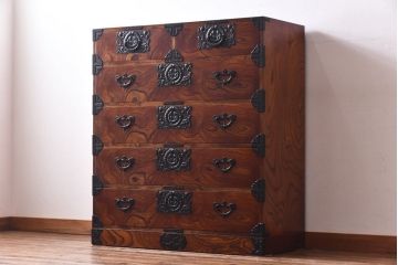 中古　岩谷堂箪笥　迫力のある木目が魅力の整理箪笥(和タンス、衣装箪笥、チェスト)