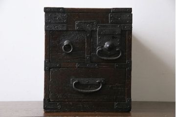 アンティーク雑貨　古民具・骨董　桐材　古い趣が和の雰囲気を高める硯箱(小引き出し、小物入れ)
