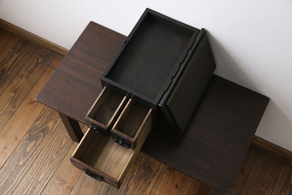 アンティーク雑貨　古民具・骨董　桐材　古い趣が和の雰囲気を高める硯箱(小引き出し、小物入れ)