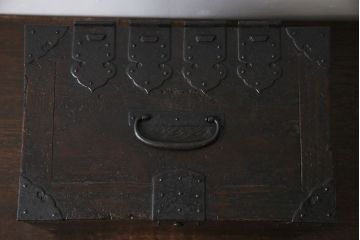 アンティーク雑貨　古民具・骨董　桐材　古い趣が和の雰囲気を高める硯箱(小引き出し、小物入れ)